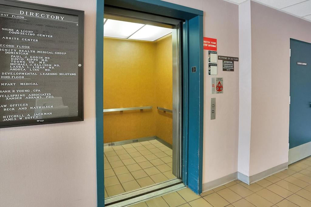 700 Frederick Street Property Photo 8