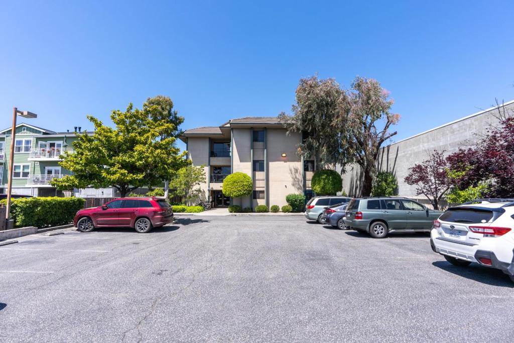 700 Frederick Street Property Photo 25