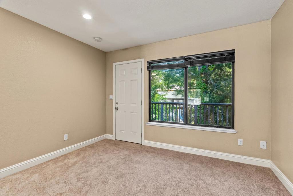 114 Sawyer Circle Property Photo 39
