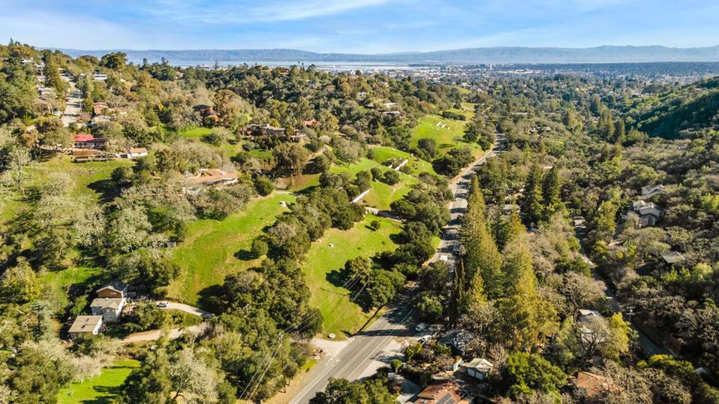 4 El Vanada Road Property Photo 4