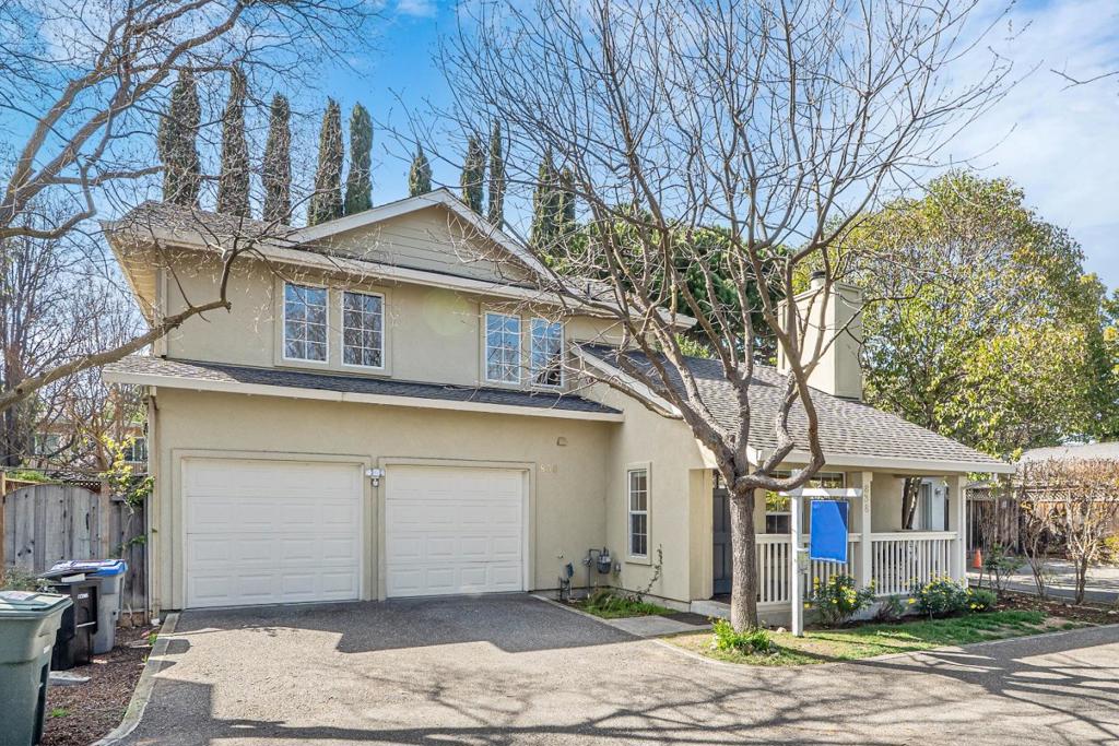 838 Excell Court Property Photo