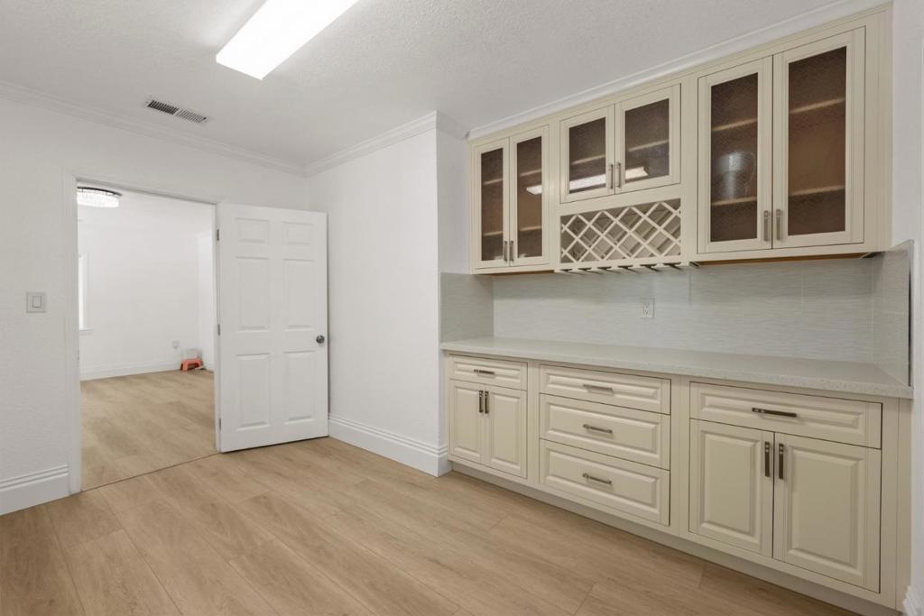 3279 Hoover Street Property Photo 13