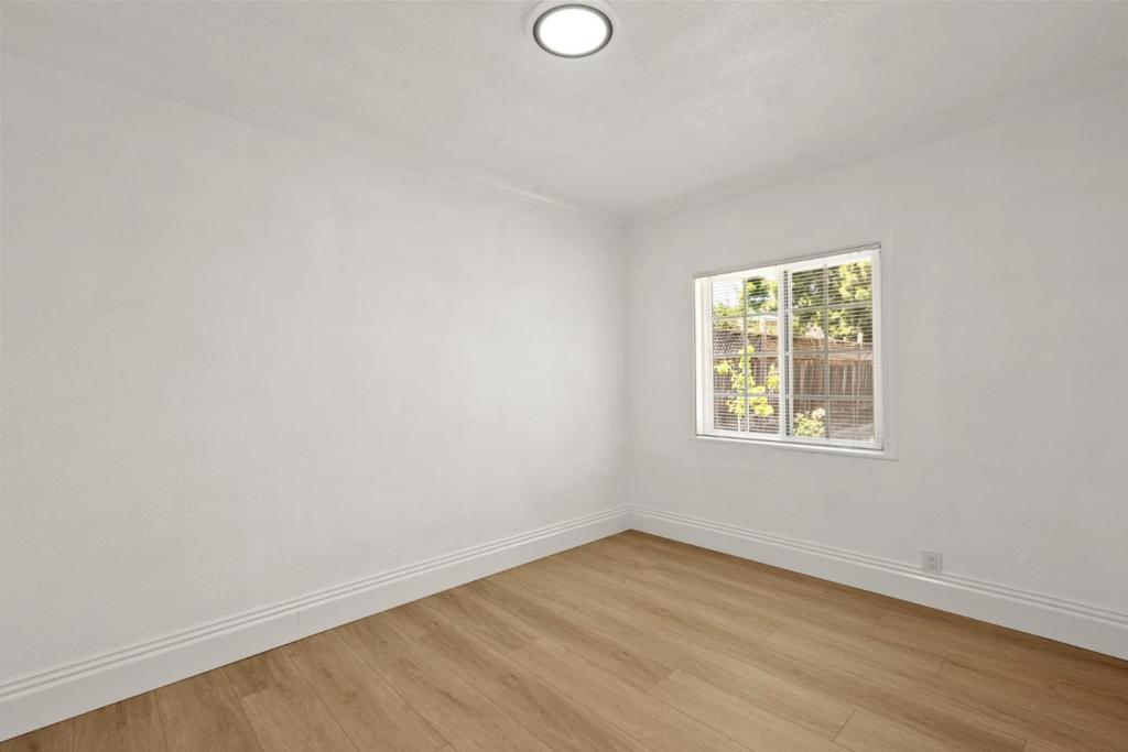 3279 Hoover Street Property Photo 14