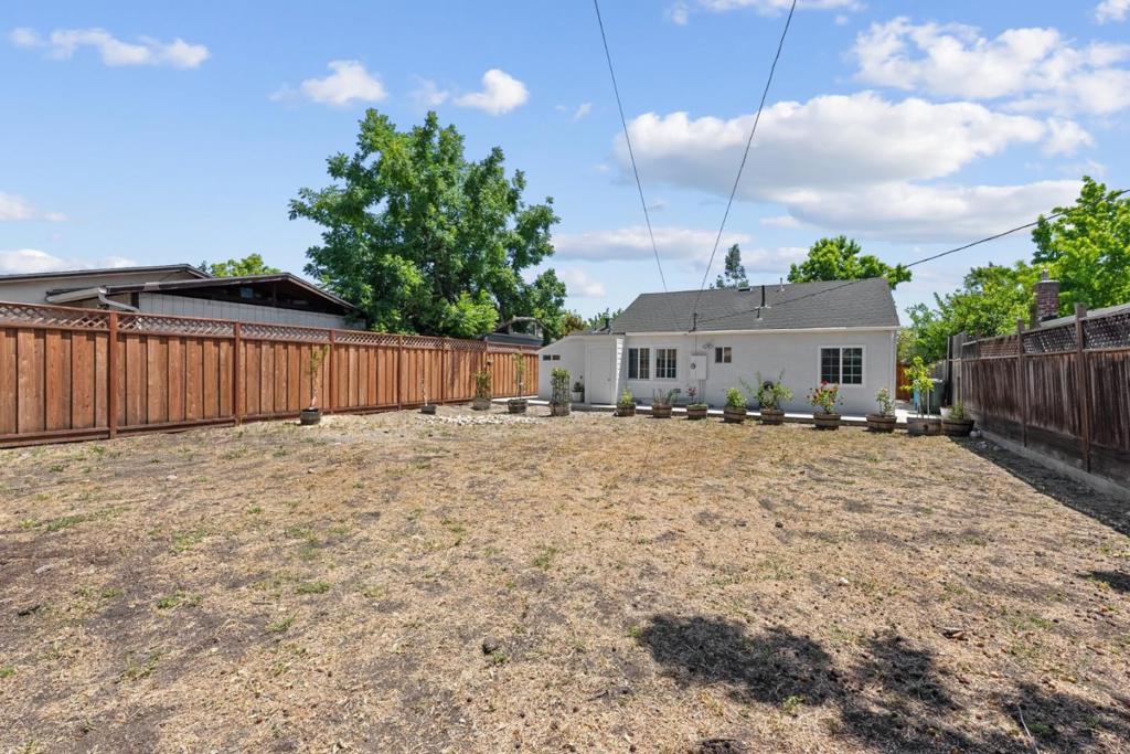 3279 Hoover Street Property Photo 30