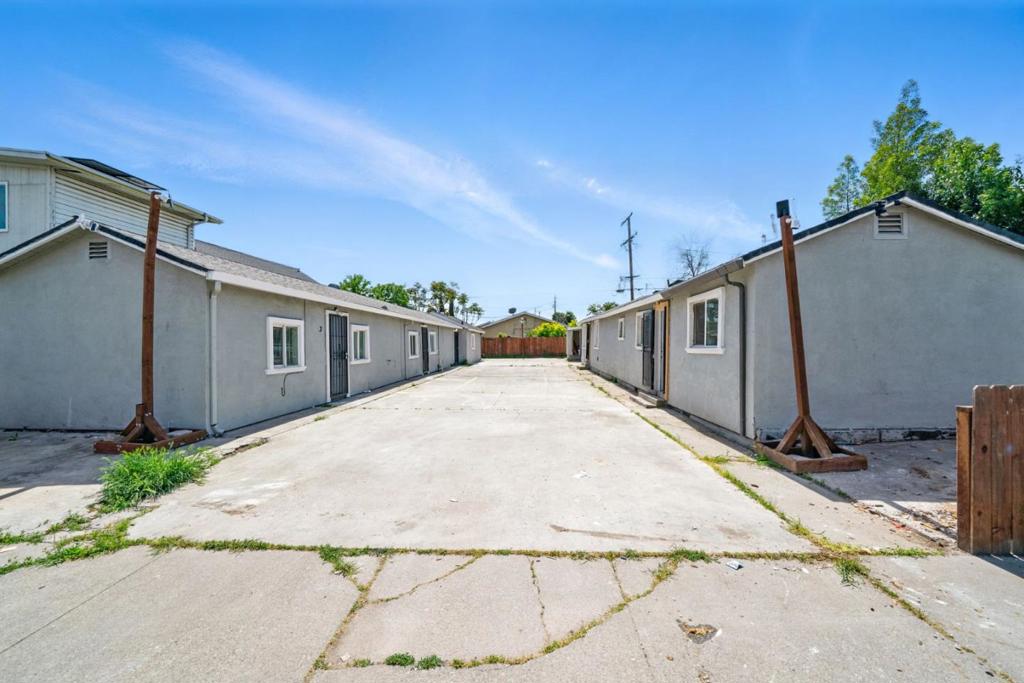 462 Delhi Avenue Property Photo 3