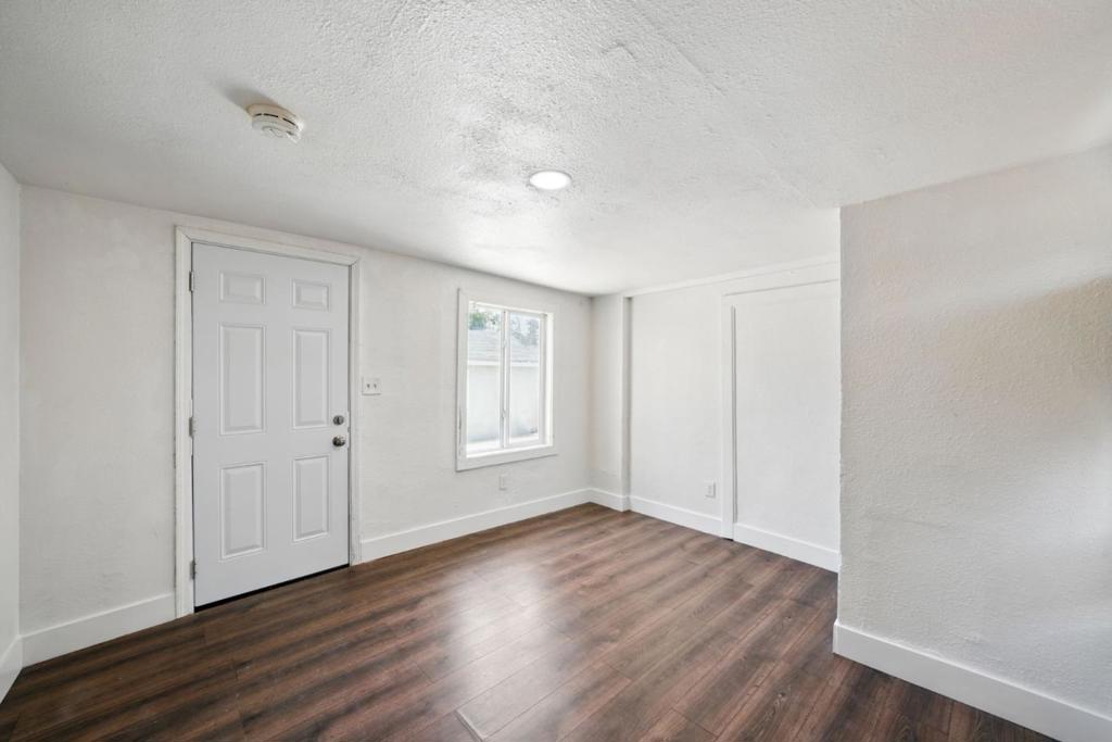462 Delhi Avenue Property Photo 17