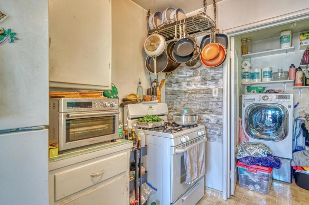Williams Street Property Photo 42