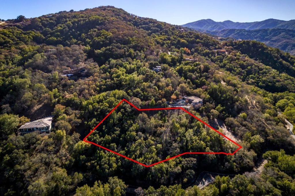 21292 Cinnabar Hills Road Property Photo 5