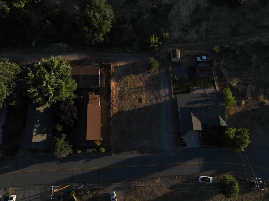 563 Shasta Avenue Property Photo 6