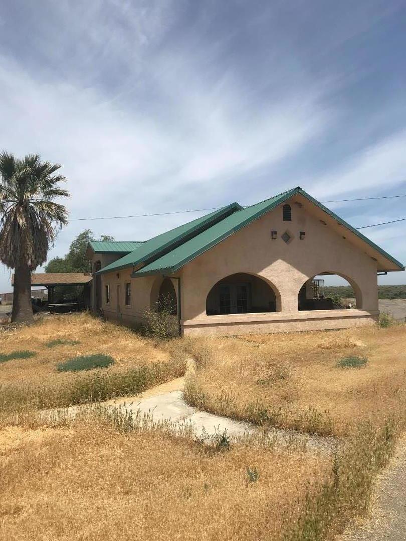 17016 Cotton Road Property Photo