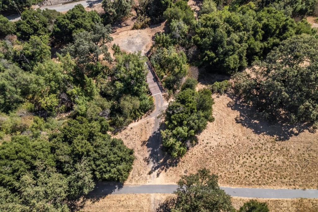 3343 Alpine Road Property Photo 5