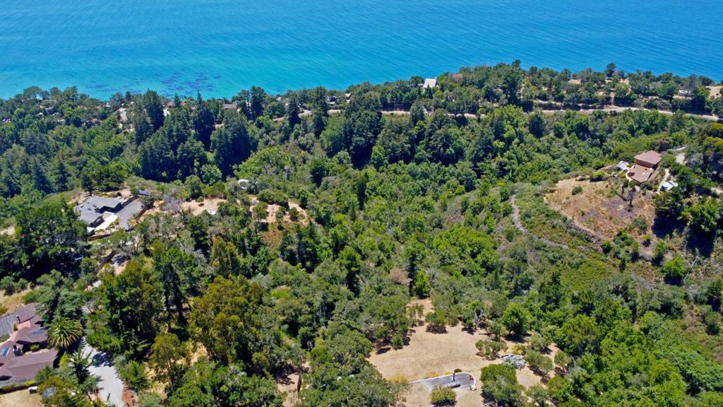 8 E Coastlands Property Photo