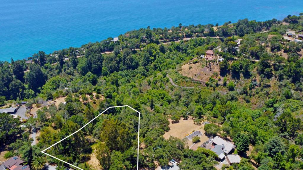 8 E Coastlands Property Photo 2
