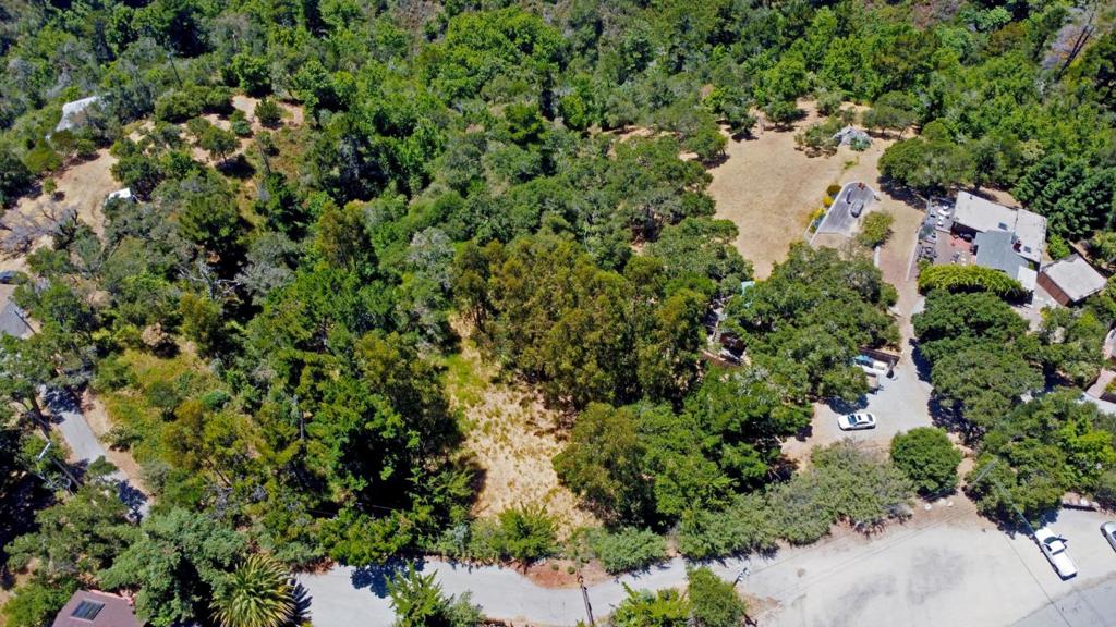 8 E Coastlands Property Photo 5