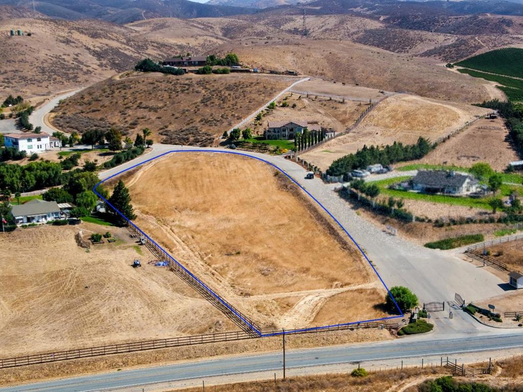 35700 Eagle Property Photo