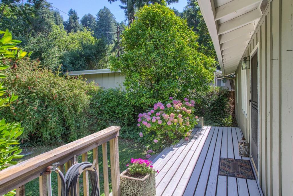 17765 Umatilla Trail Property Photo 3