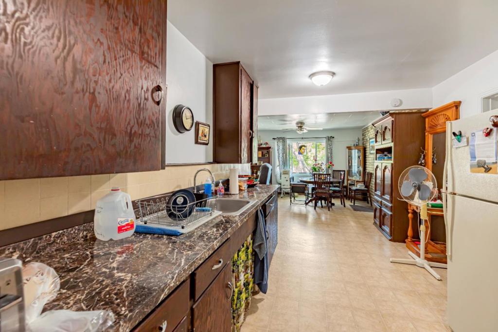 1641 Valley View Road Property Photo 3