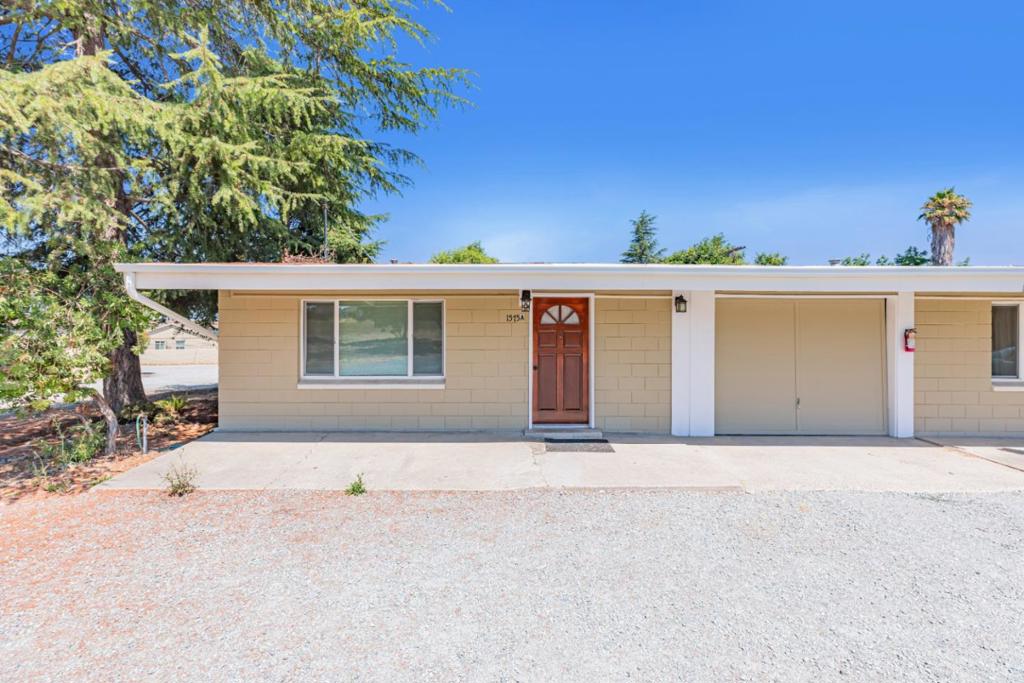 1641 Valley View Road Property Photo 10
