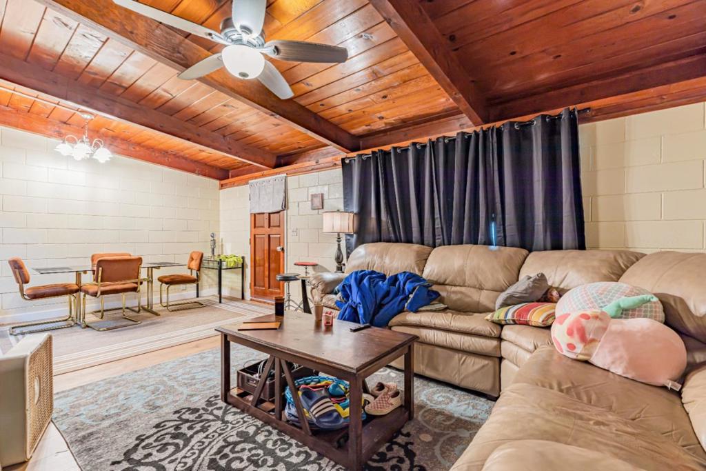 1641 Valley View Road Property Photo 13