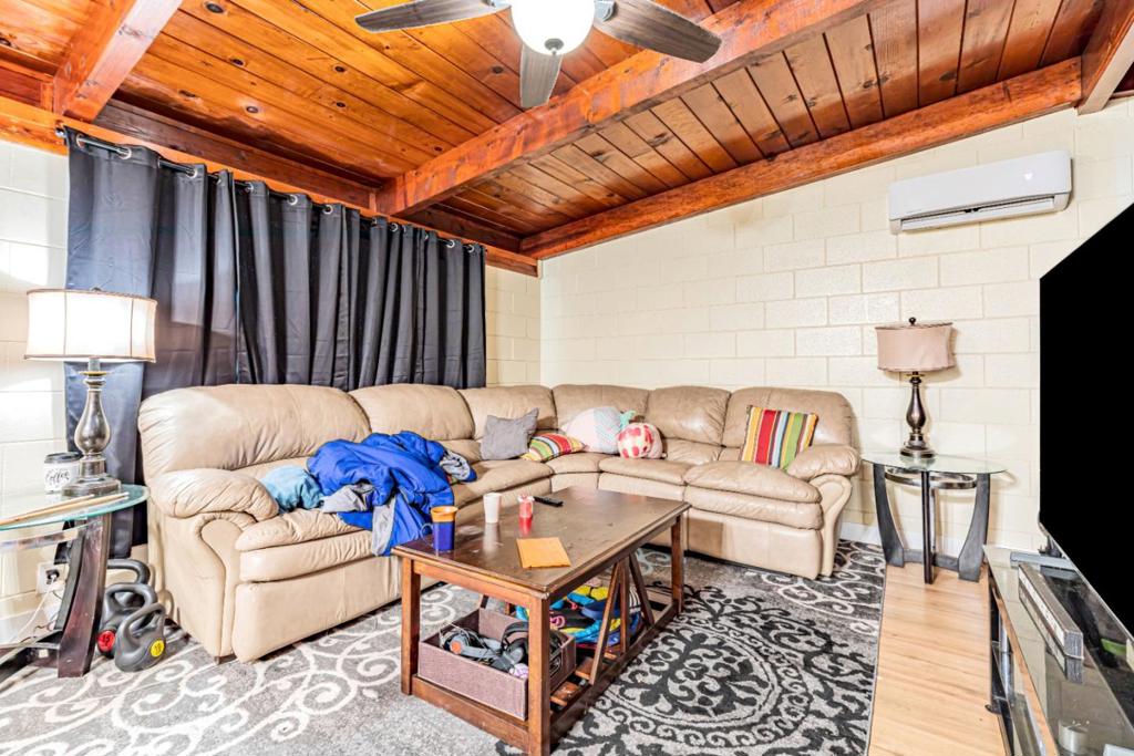 1641 Valley View Road Property Photo 14