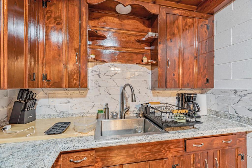1641 Valley View Road Property Photo 16