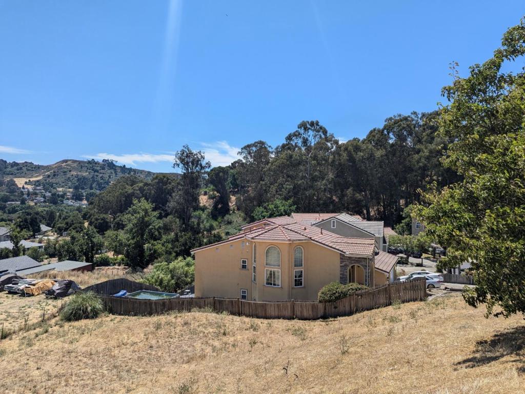 39 La Paloma Court Property Photo