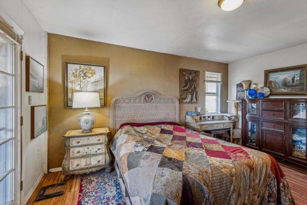 6787 Croy Road Property Photo 14