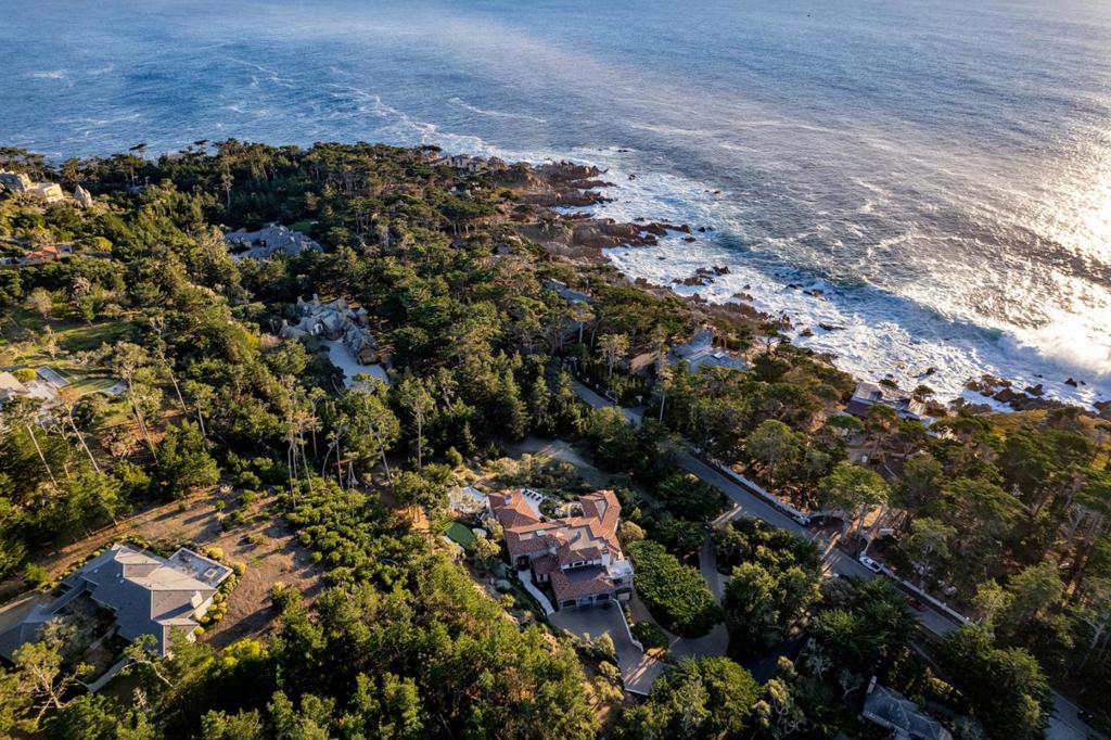 3187 17 Mile Drive Property Photo 3