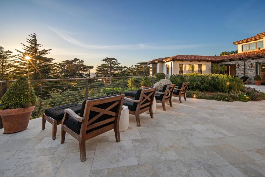 3187 17 Mile Drive Property Photo 17