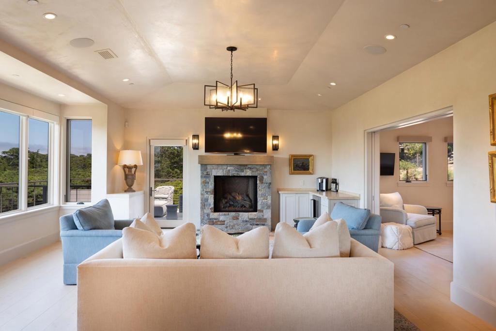 3187 17 Mile Drive Property Photo 39
