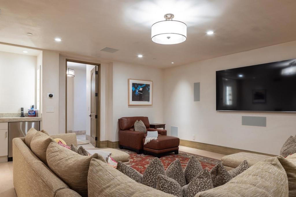 3187 17 Mile Drive Property Photo 46