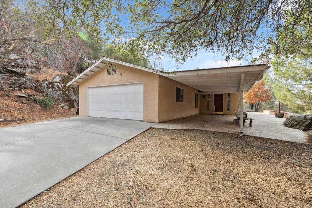 31459 N Dome Drive Property Photo 2