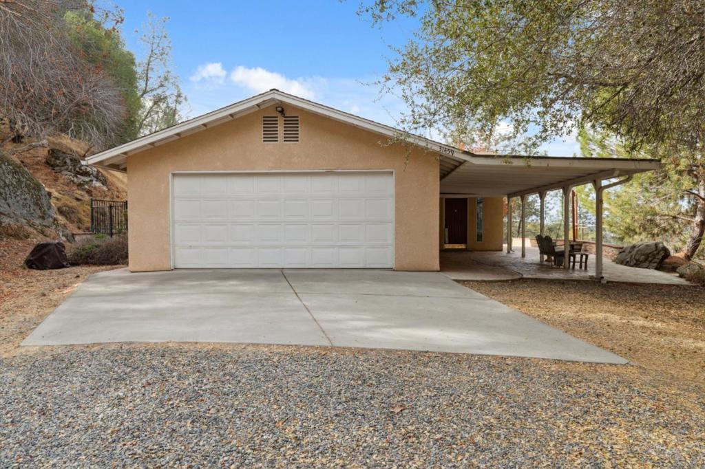 31459 N Dome Drive Property Photo 4