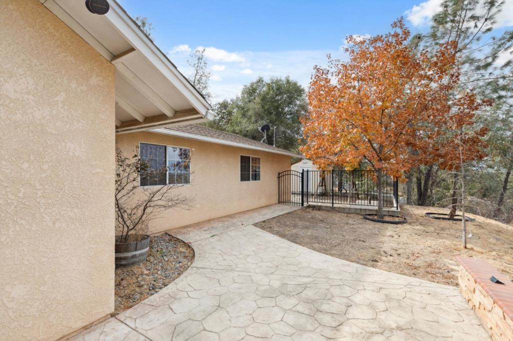 31459 N Dome Drive Property Photo 8