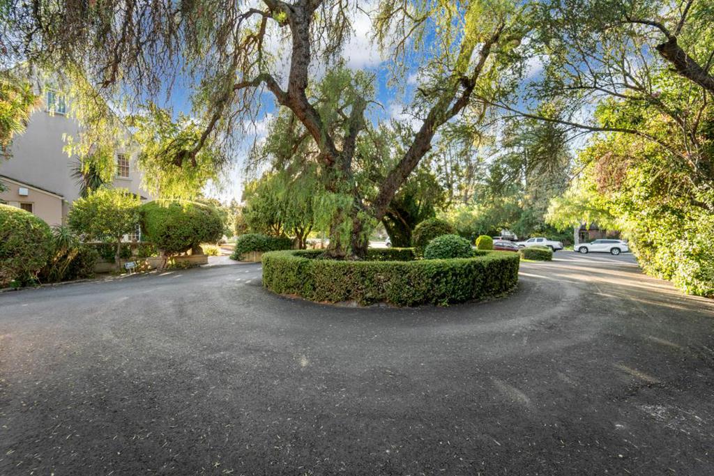 1190 Emory Street Property Photo 5