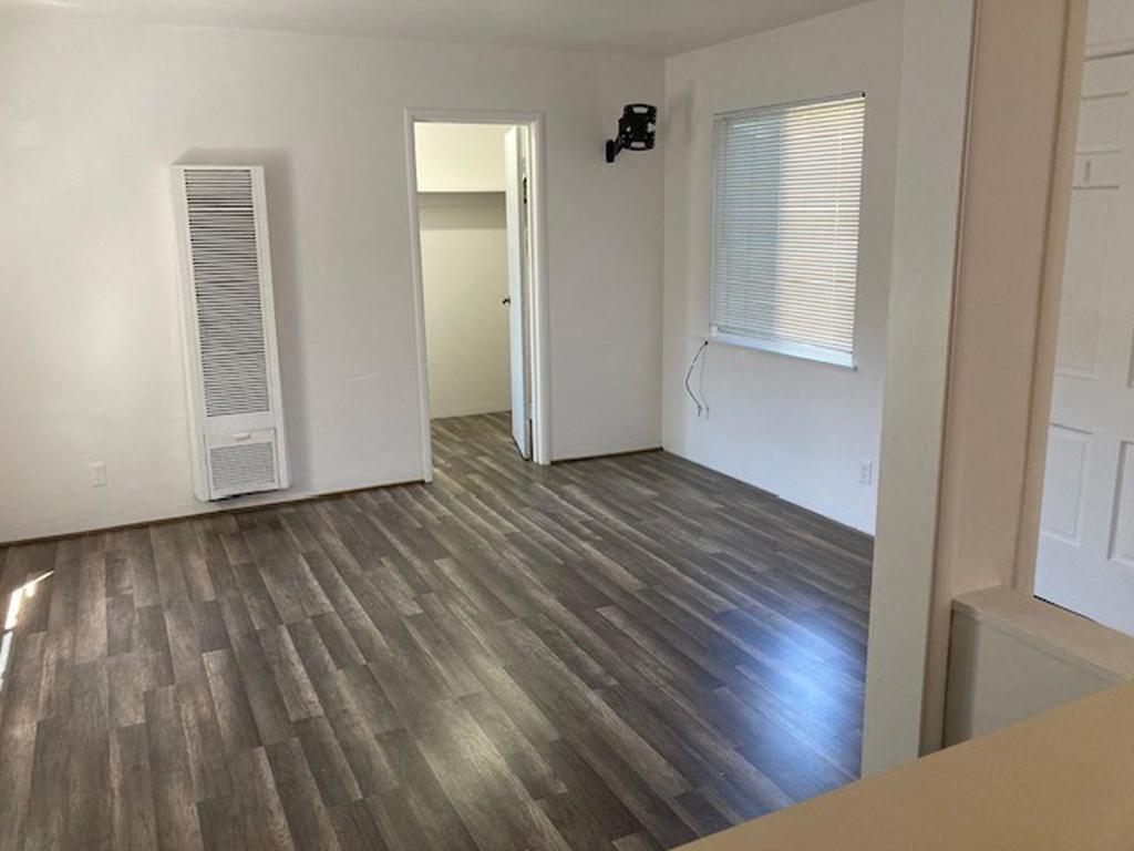 1220 Sixth Avenue Property Photo 3
