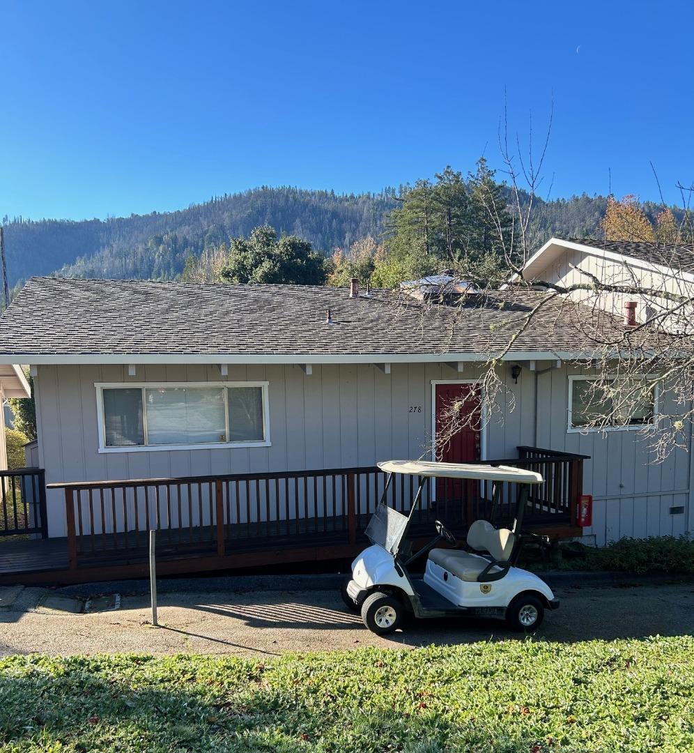 278 E Hilton Drive Property Photo 1