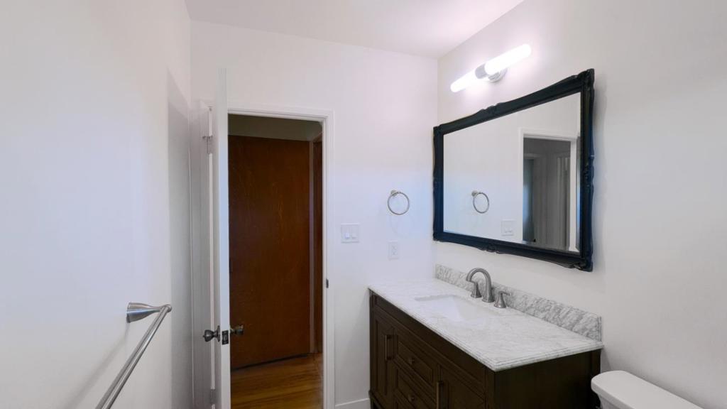 365 Everett Avenue Property Photo 7