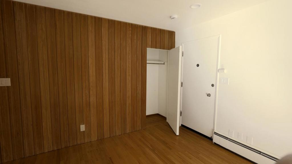 365 Everett Avenue Property Photo 16