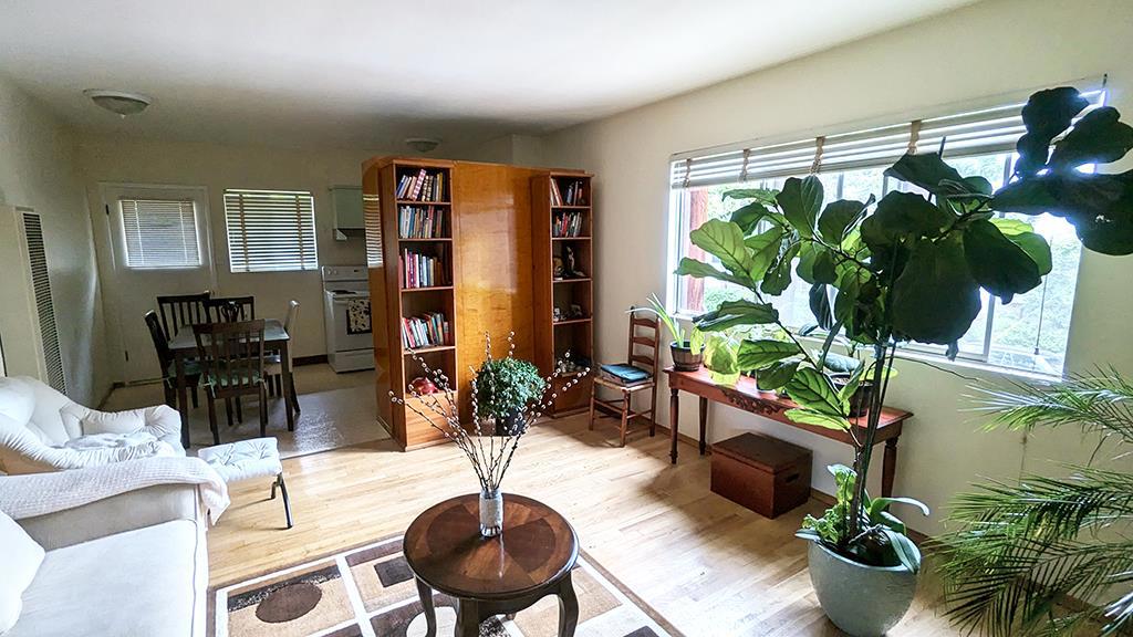365 Everett Avenue Property Photo 18