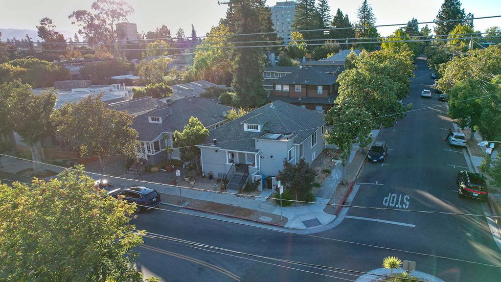 183 Everett Avenue Property Photo 2