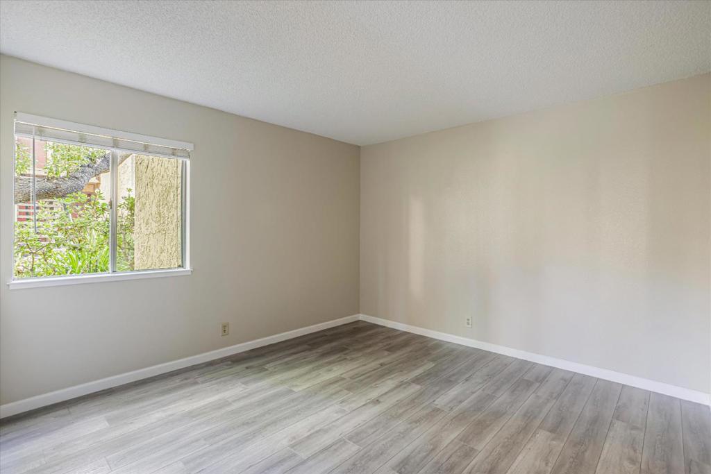 259 N Capitol Avenue 132 Property Photo 5
