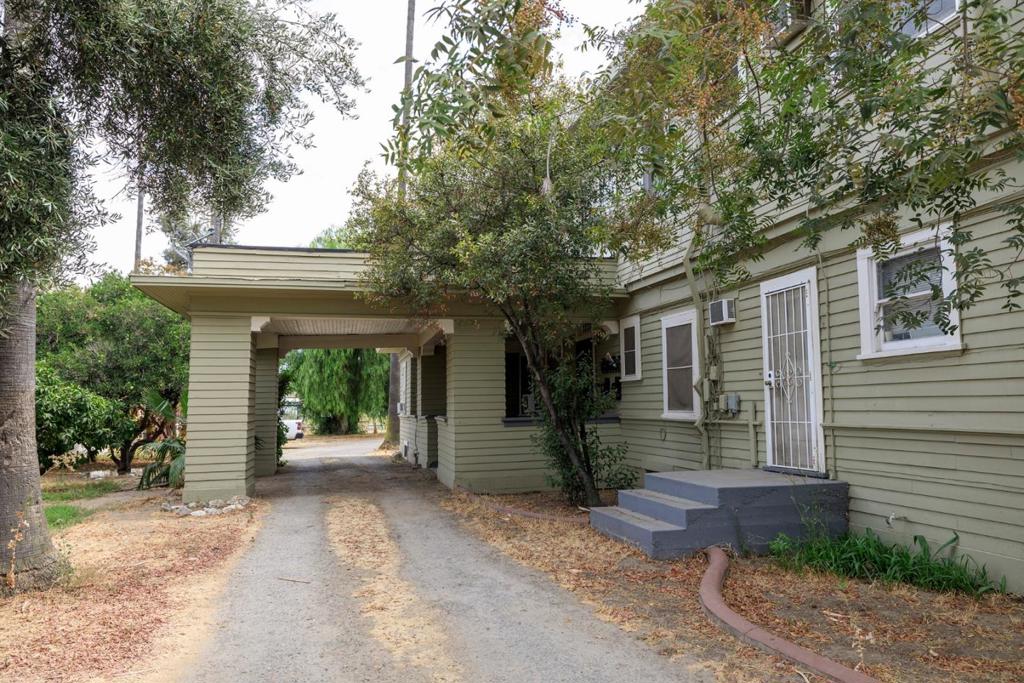 2523 5th Street Property Photo 16