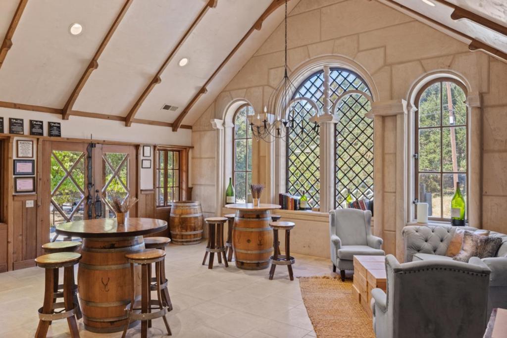 20300 Cachagua Road Property Photo 2