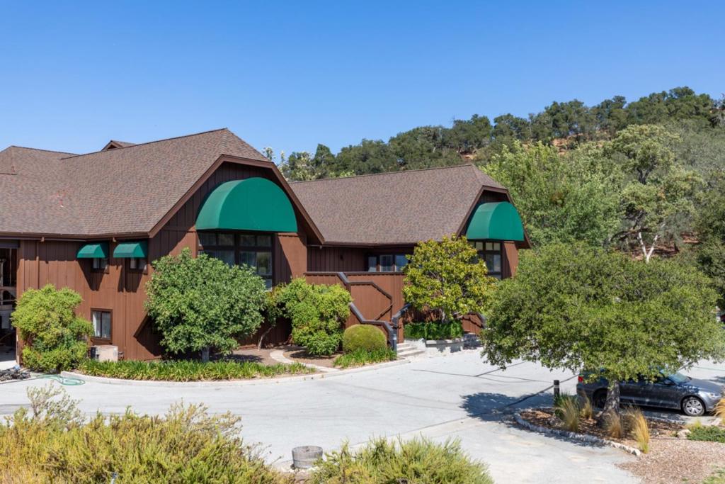 20300 Cachagua Road Property Photo 12