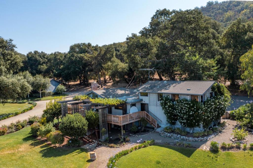 20300 Cachagua Road Property Photo 26