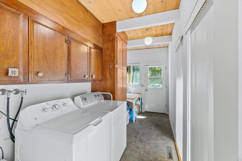 152 Montclair Drive Property Photo 12