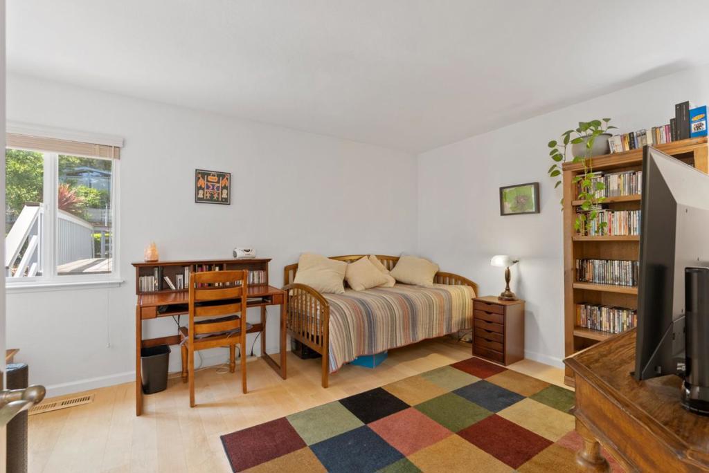 152 Montclair Drive Property Photo 13
