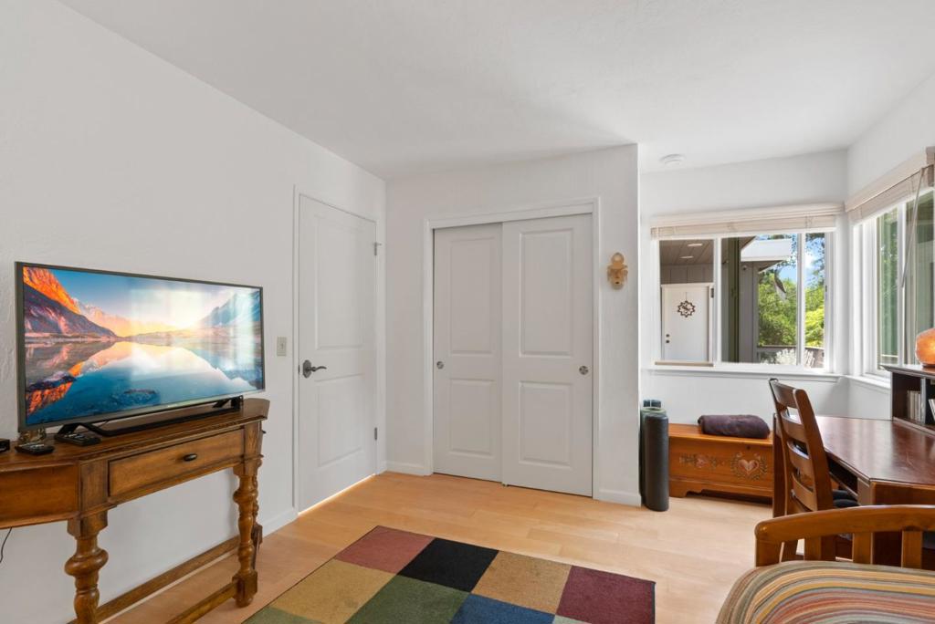 152 Montclair Drive Property Photo 14