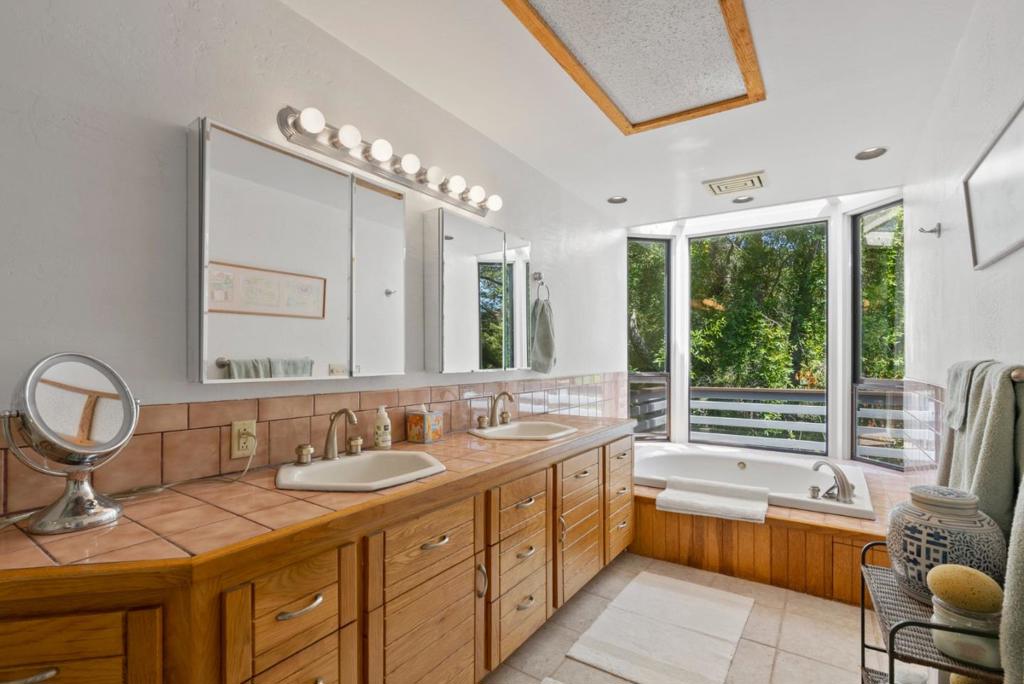 152 Montclair Drive Property Photo 20